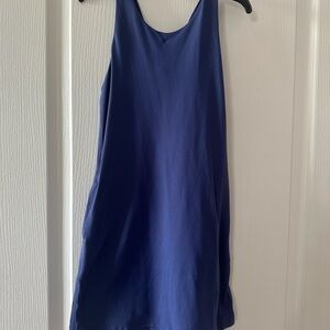 Ivivva girls dress size 6 with pockets